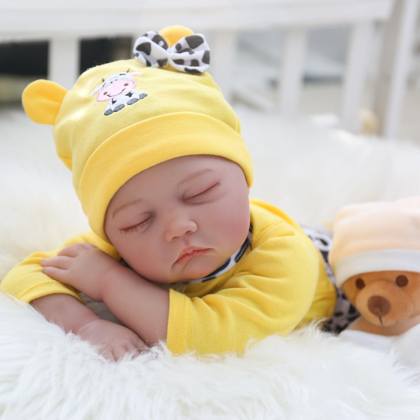 22 Inch Realistic Newborn Baby Dolls Real Life Baby Dolls Gifts/Toys for Collection & Kids Age 3+